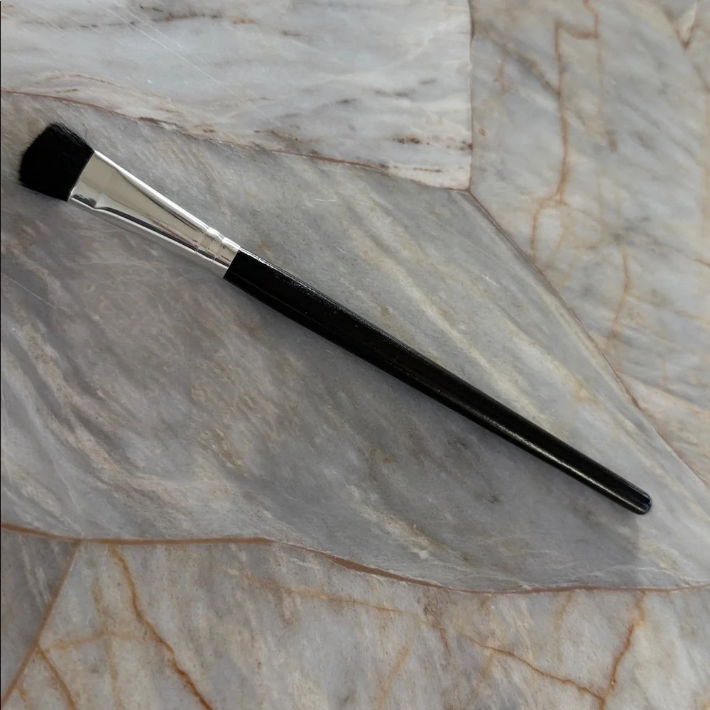 MAC‎ 252 Professional Makeup Brush 252 Synthetic Large Shader Brush
